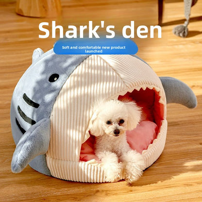 Thick-walled closed-type warm cat bed