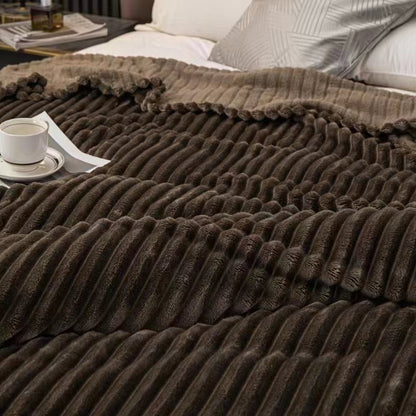 Thickened flannel blanket