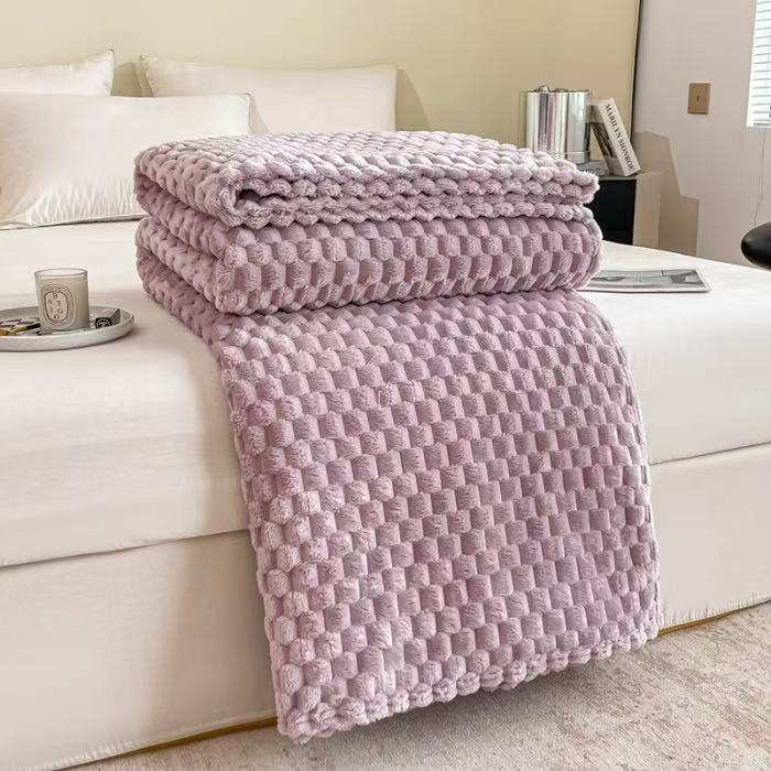 Thickened Golden Beetle Fleece Blanket