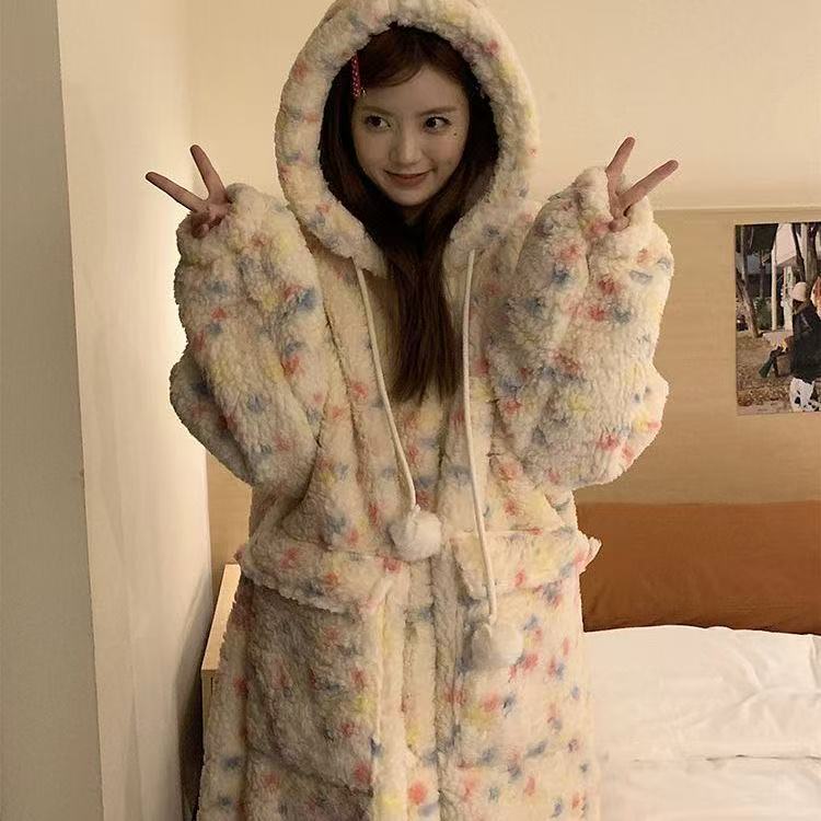 Thickened hooded bathrobe long nightgown