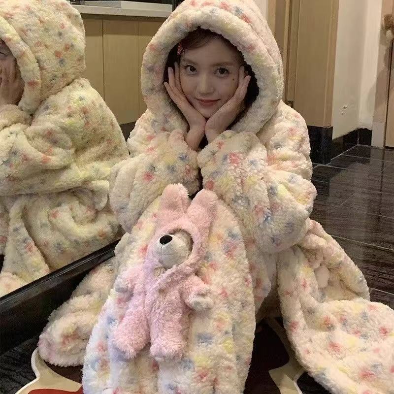 Thickened hooded bathrobe long nightgown