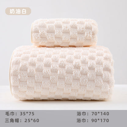 Thickened non-shedding bath towel and beach towel