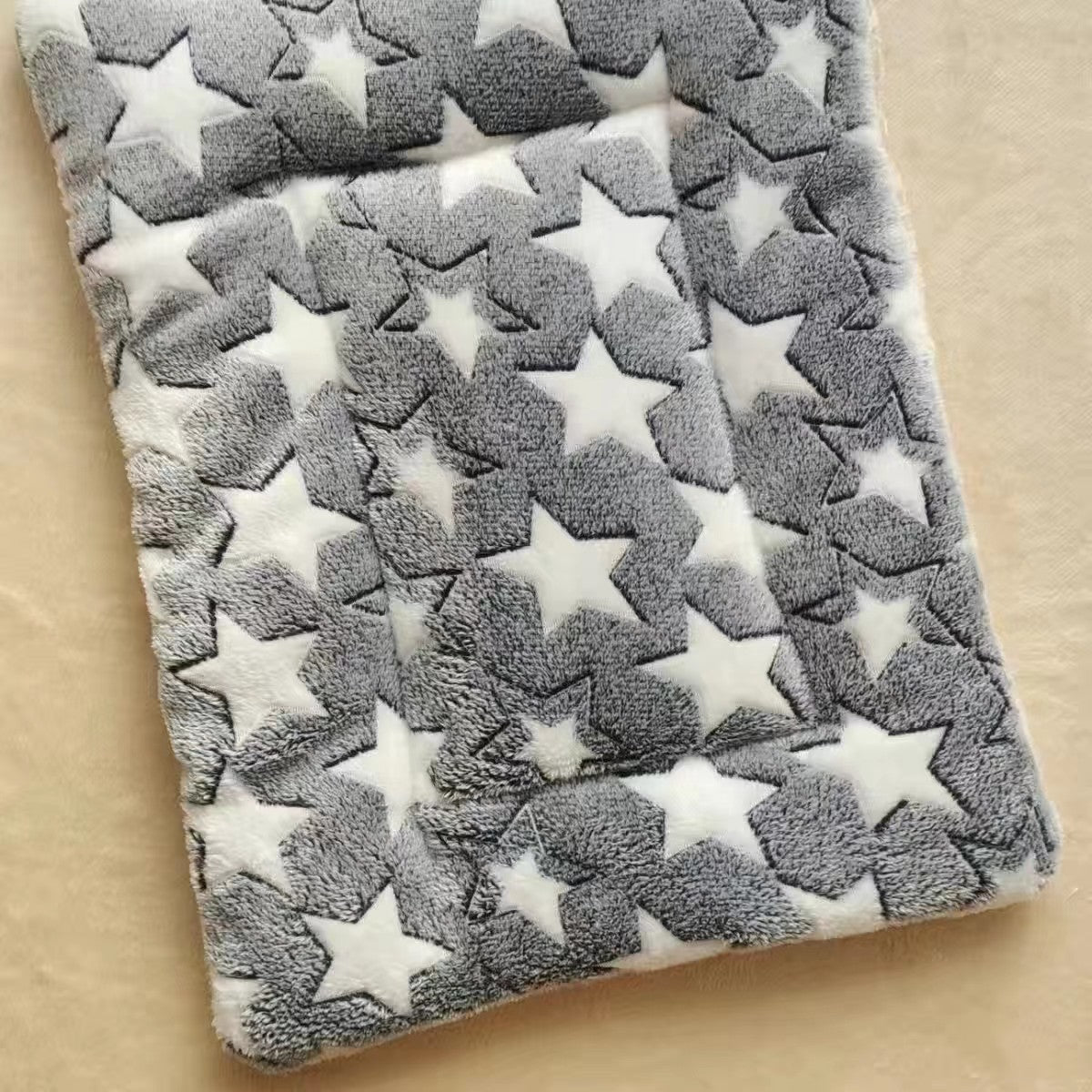 Thickened pet warm sleeping pads