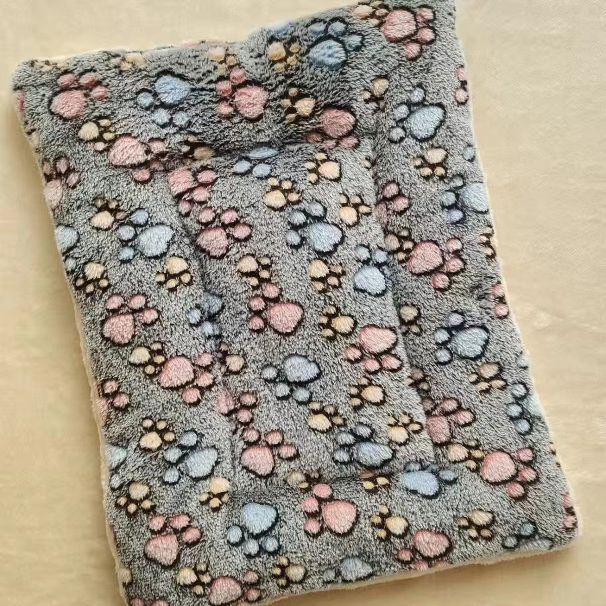 Thickened pet warm sleeping pads
