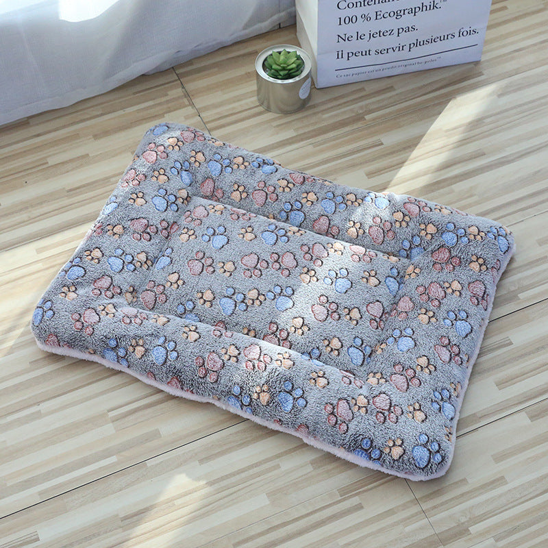 Thickened plush cushion