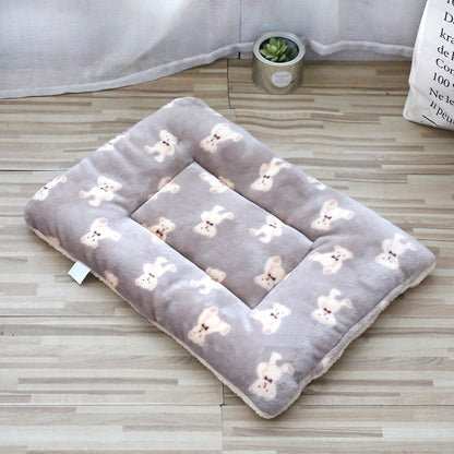 Thickened plush cushion