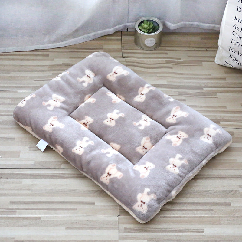 Thickened plush cushion