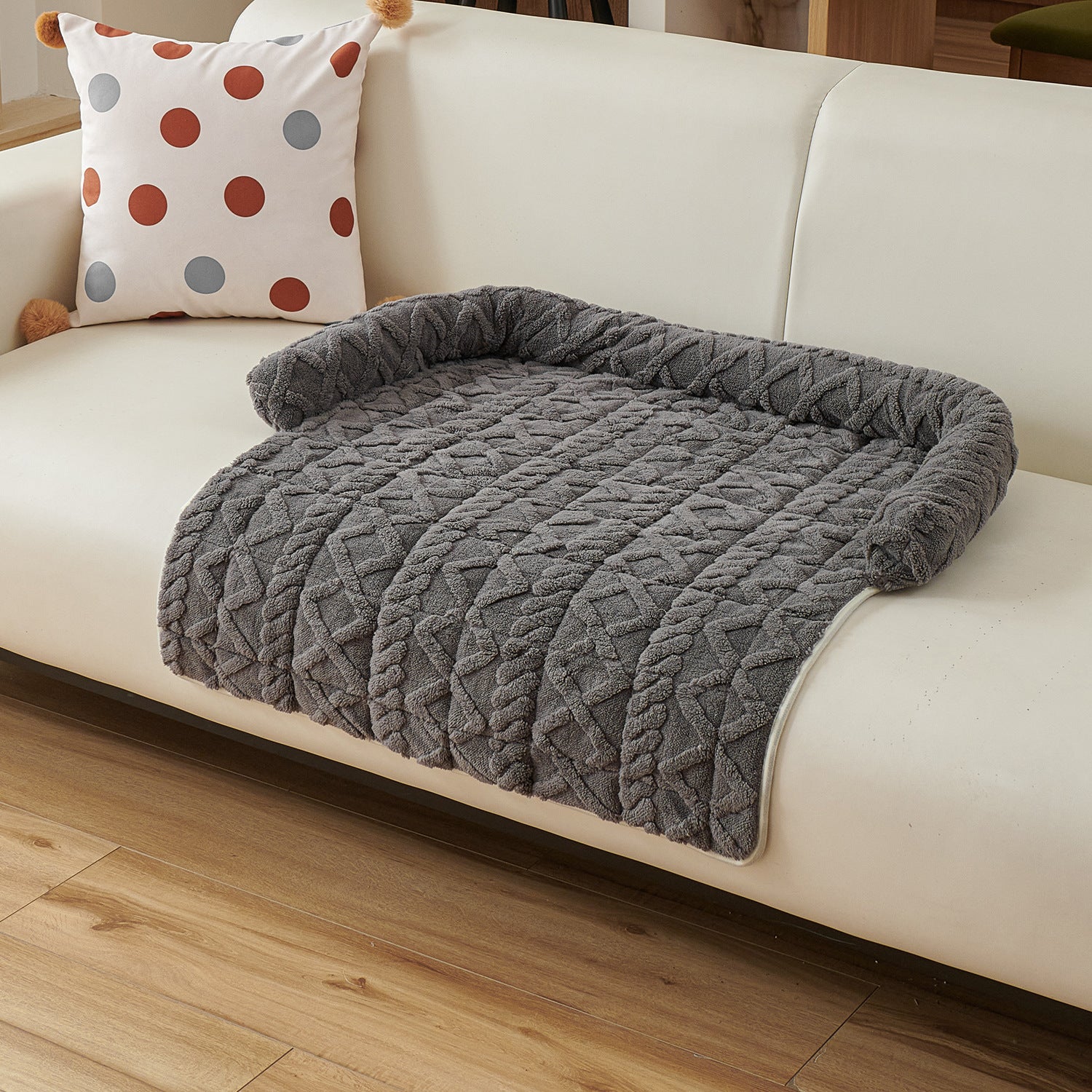 Thickened, warm and slip-resistant pet mat