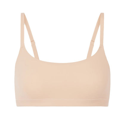 Thin and seamless lingerie for women