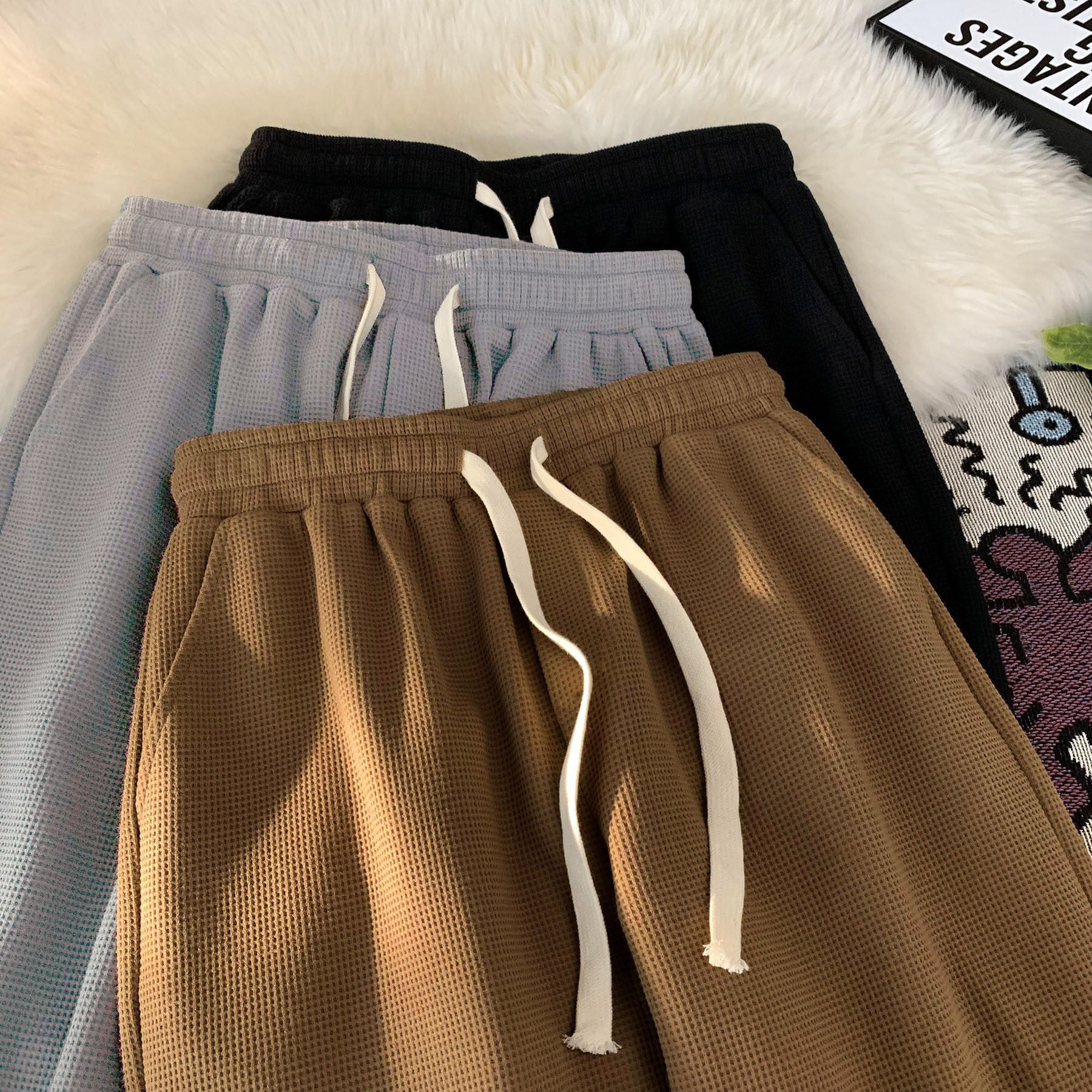 Thin five-inch waffle shorts