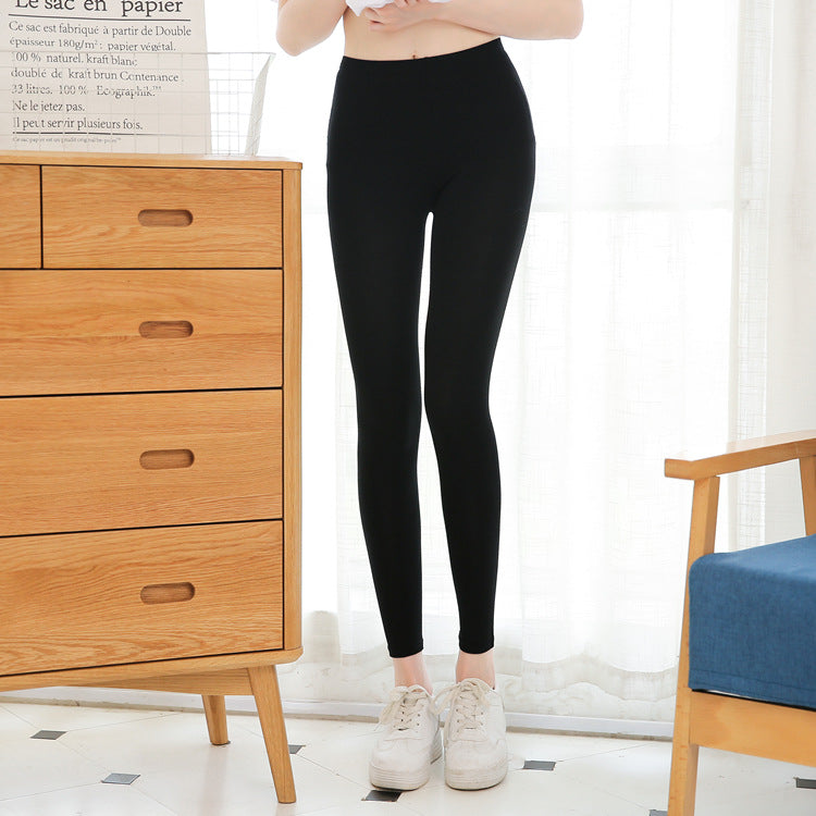 Thin leggings for women to wear outside