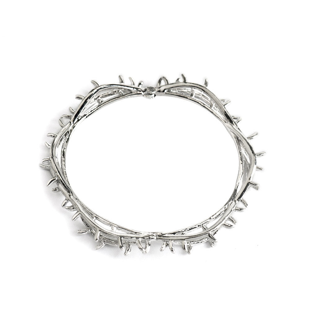 Thorn patterned bracelet