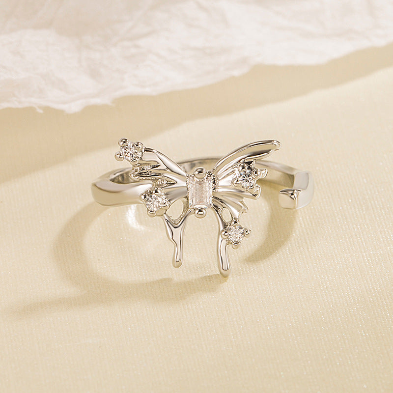 Three-dimensional butterfly-shaped adjustable opening ring