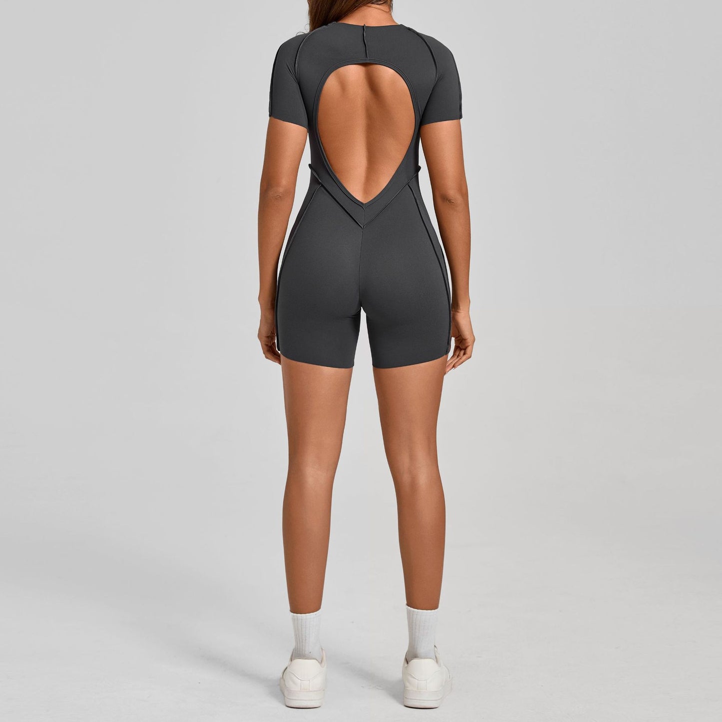 Three-dimensional connected yoga suit