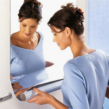 Three-dimensional mirror wall