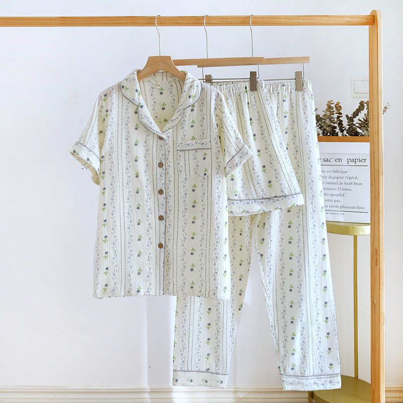 Three-piece lightweight pajama set