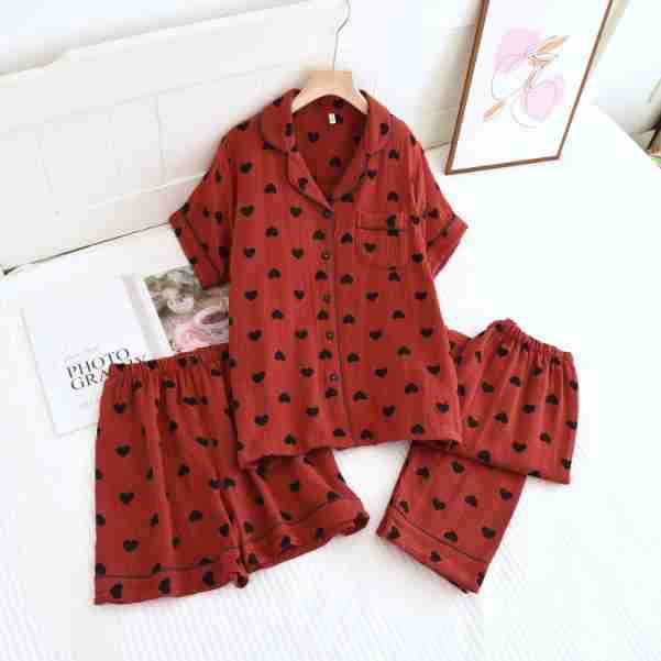 Three-piece lightweight pajama set