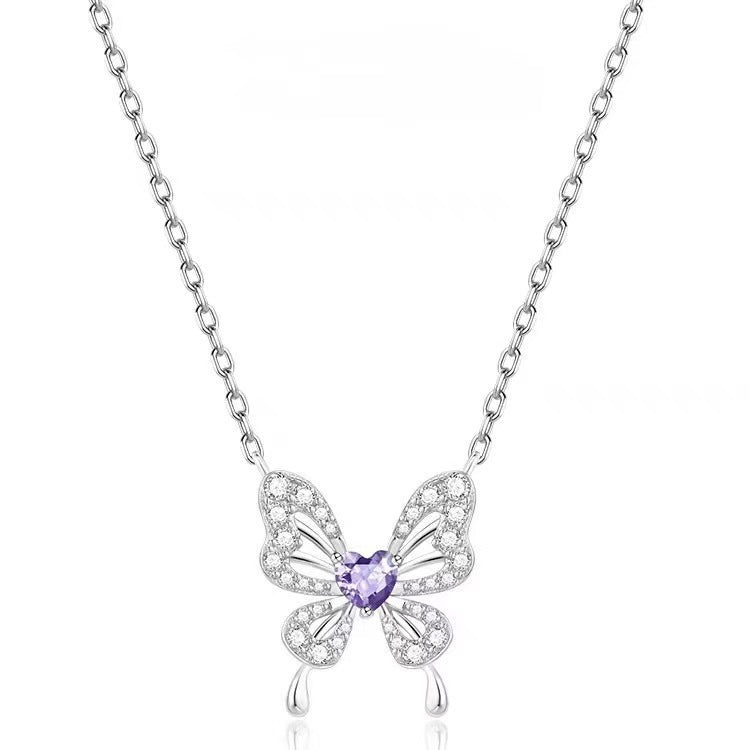 Three-second heart-fluttering necklace, butterfly dream collarbone chain for women.