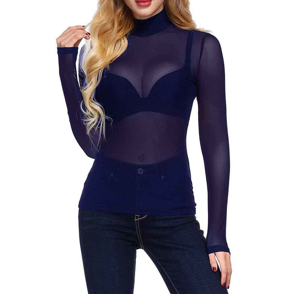 Tight-fitting long-sleeved turtleneck base layer