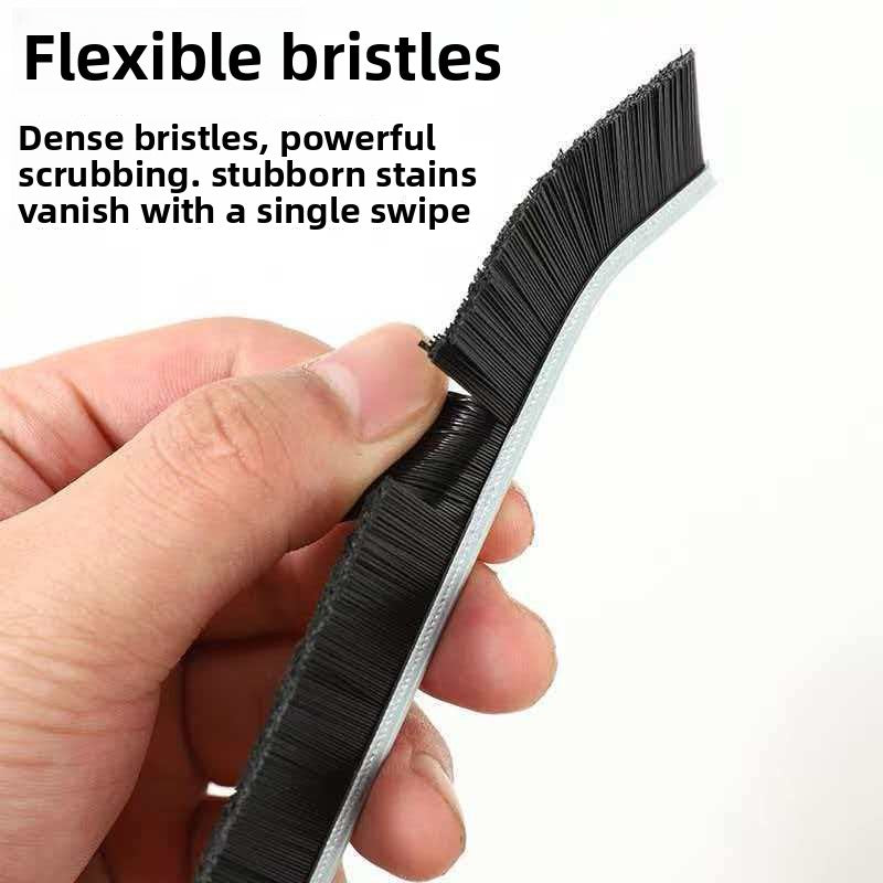 Tile cleaning brush