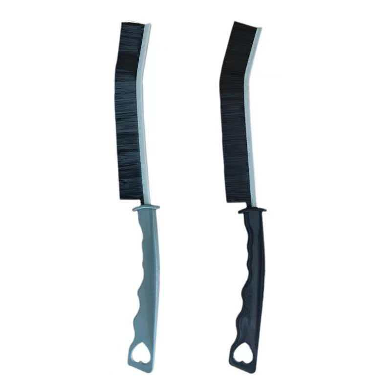 Tile cleaning brush
