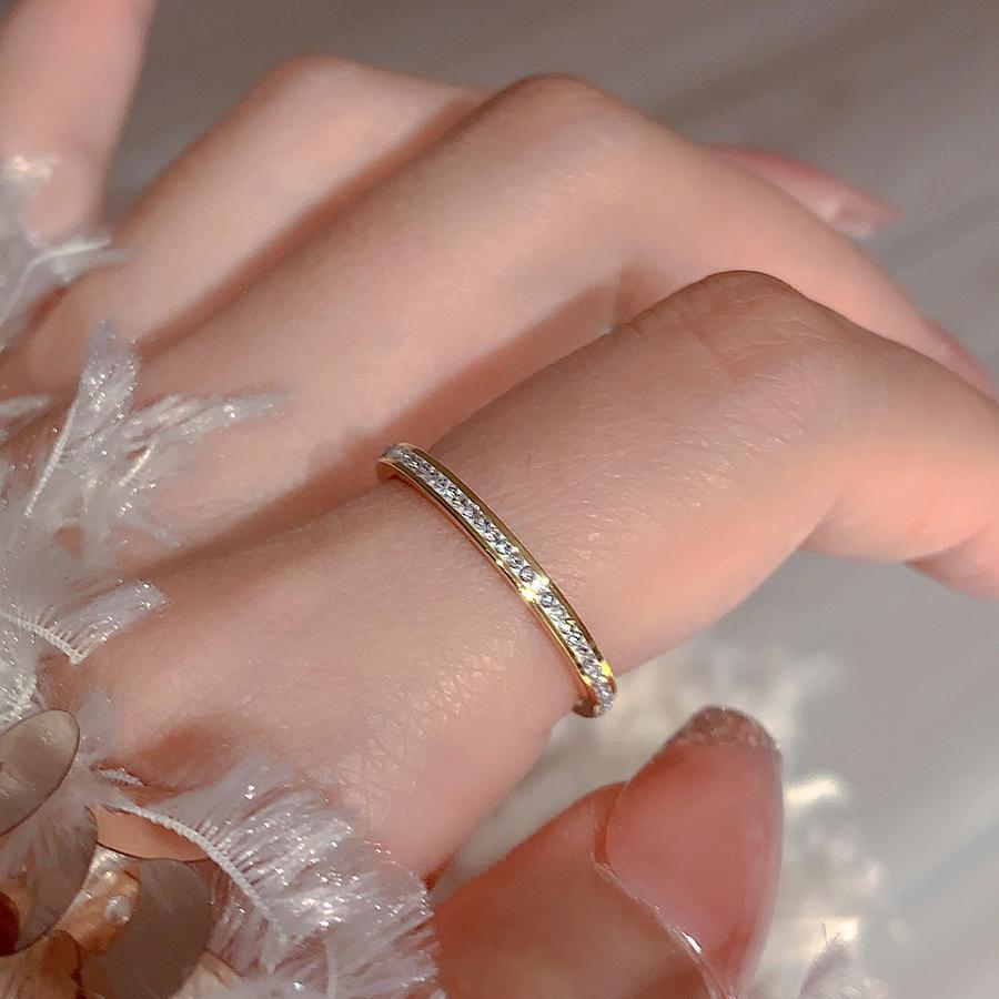 Titanium and steel star-shaped full-cut diamond ring
