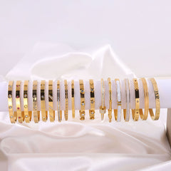 1golden shell bracelet