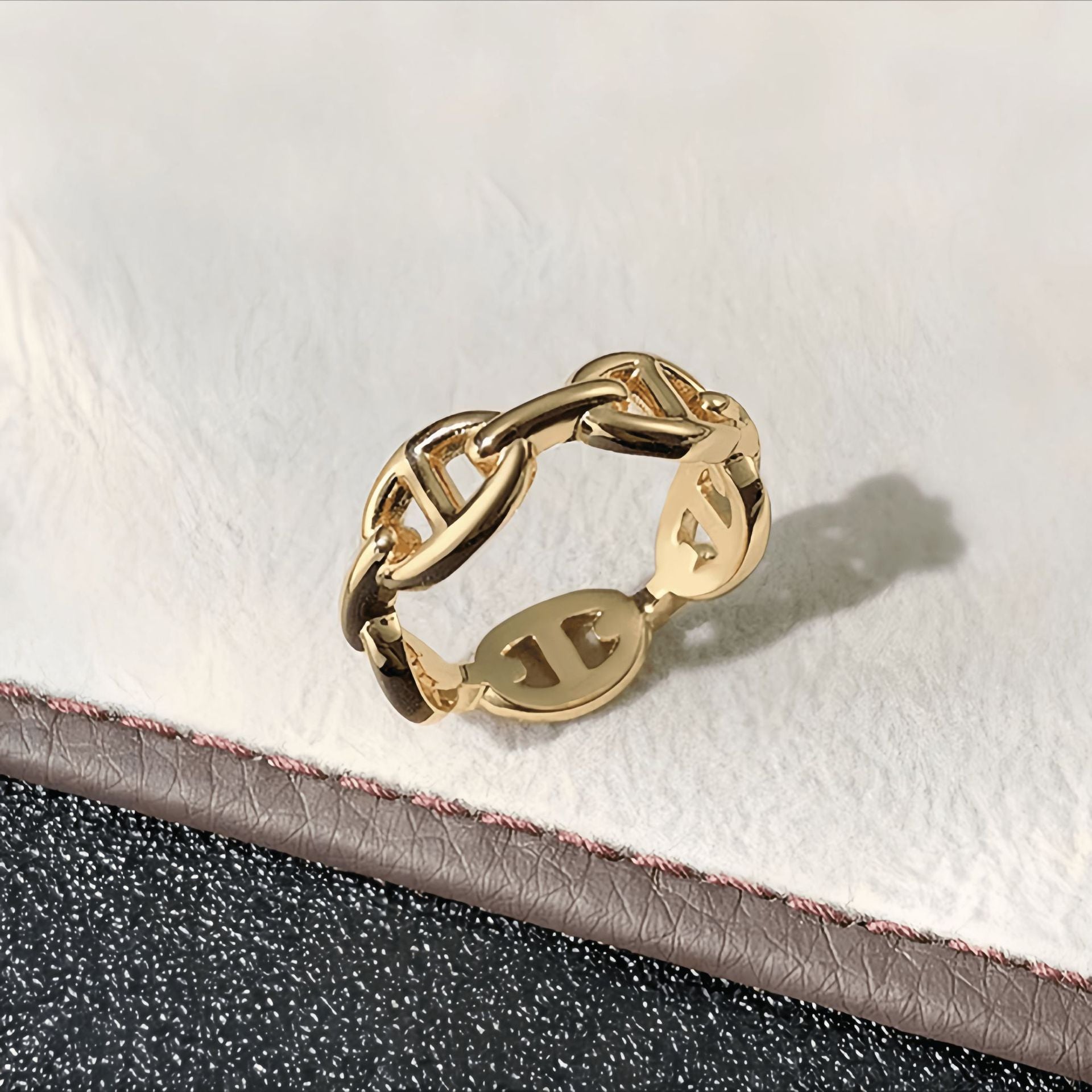 Titanium Steel Pig Nose Ring 18K Gold Plated Unisex Jewelry