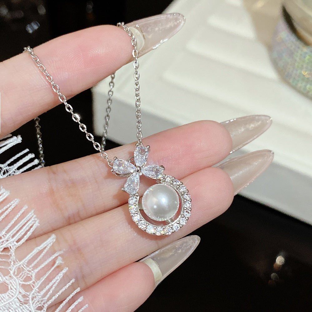 Titanium Steel Zircon Necklace with Geometric Pendant