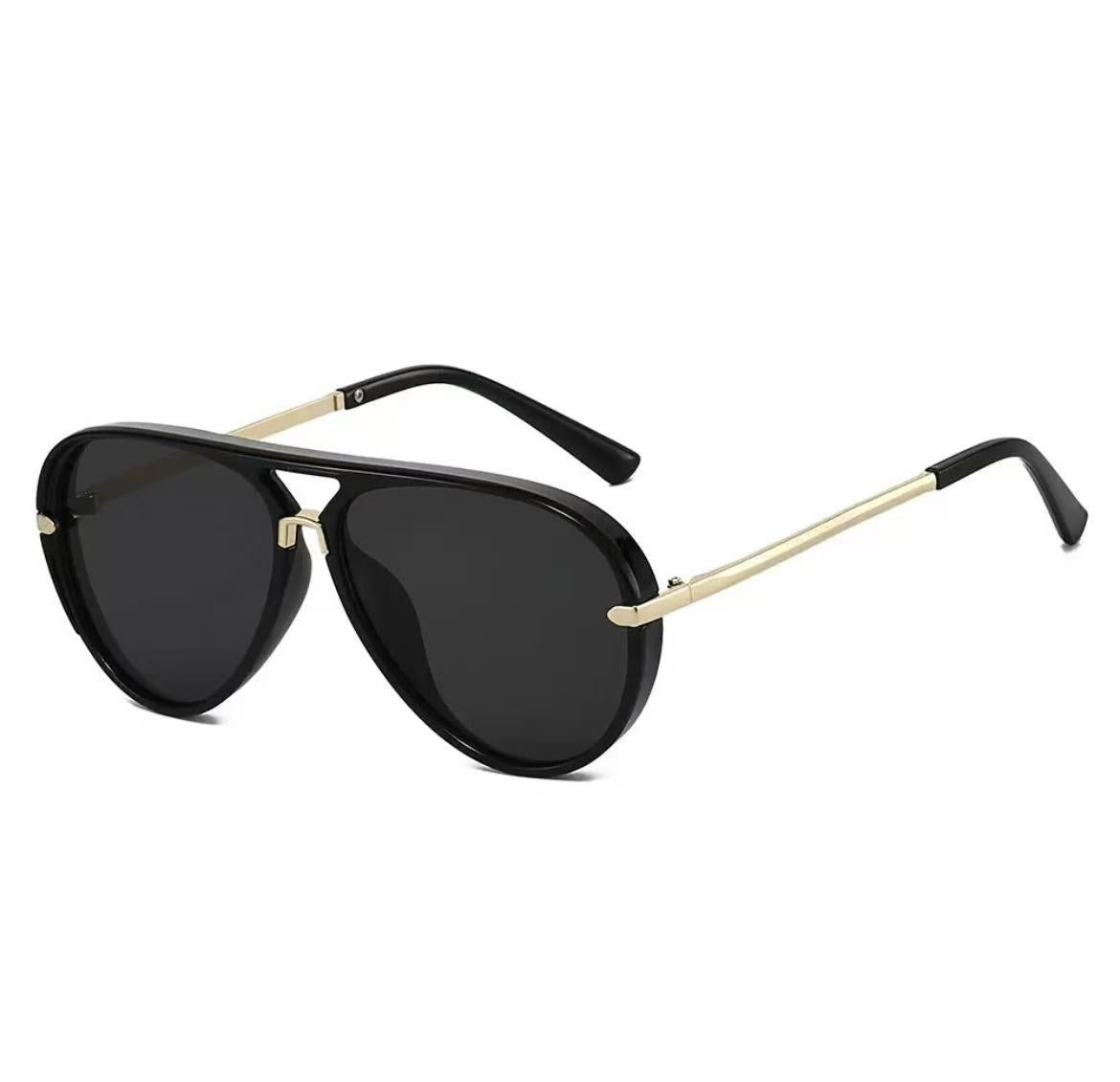 Toad-Shaped Aviator Sunglasses
