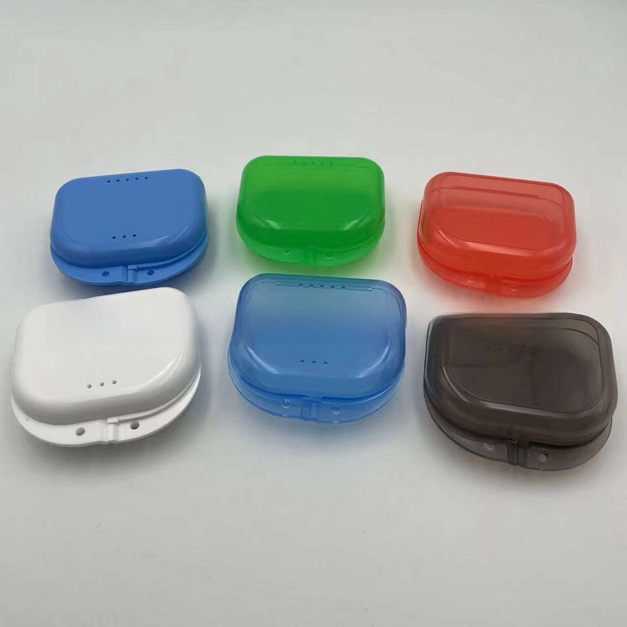 Tooth retainer box