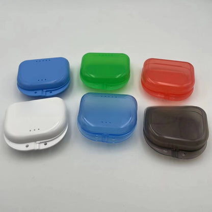 Tooth retainer box