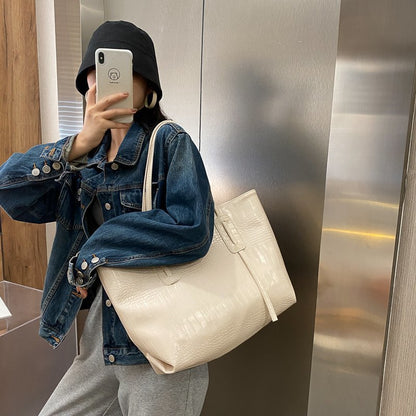 Tote bag, a large-capacity crossbody bag