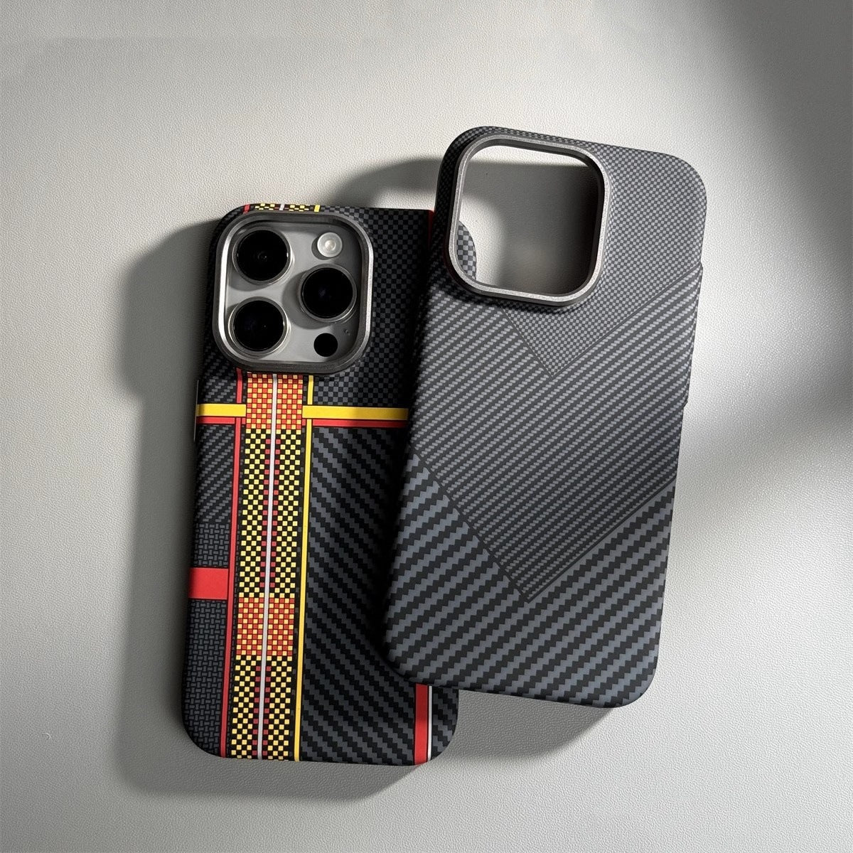 Track-Style Kevlar Carbon Fiber Magnetic Phone Case