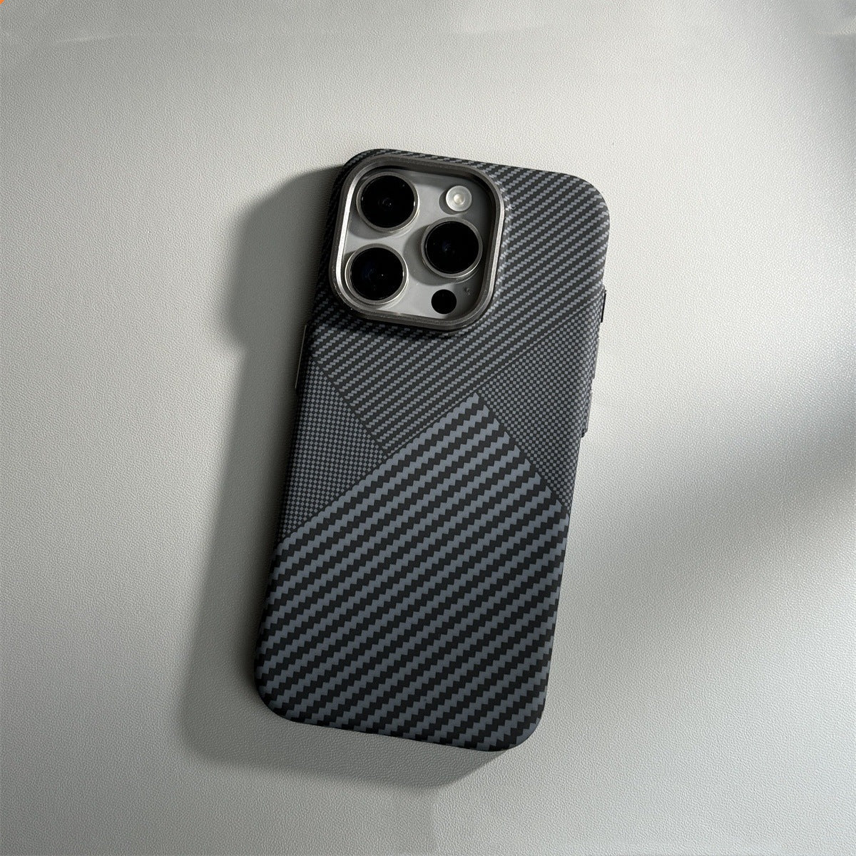 Track-Style Kevlar Carbon Fiber Magnetic Phone Case