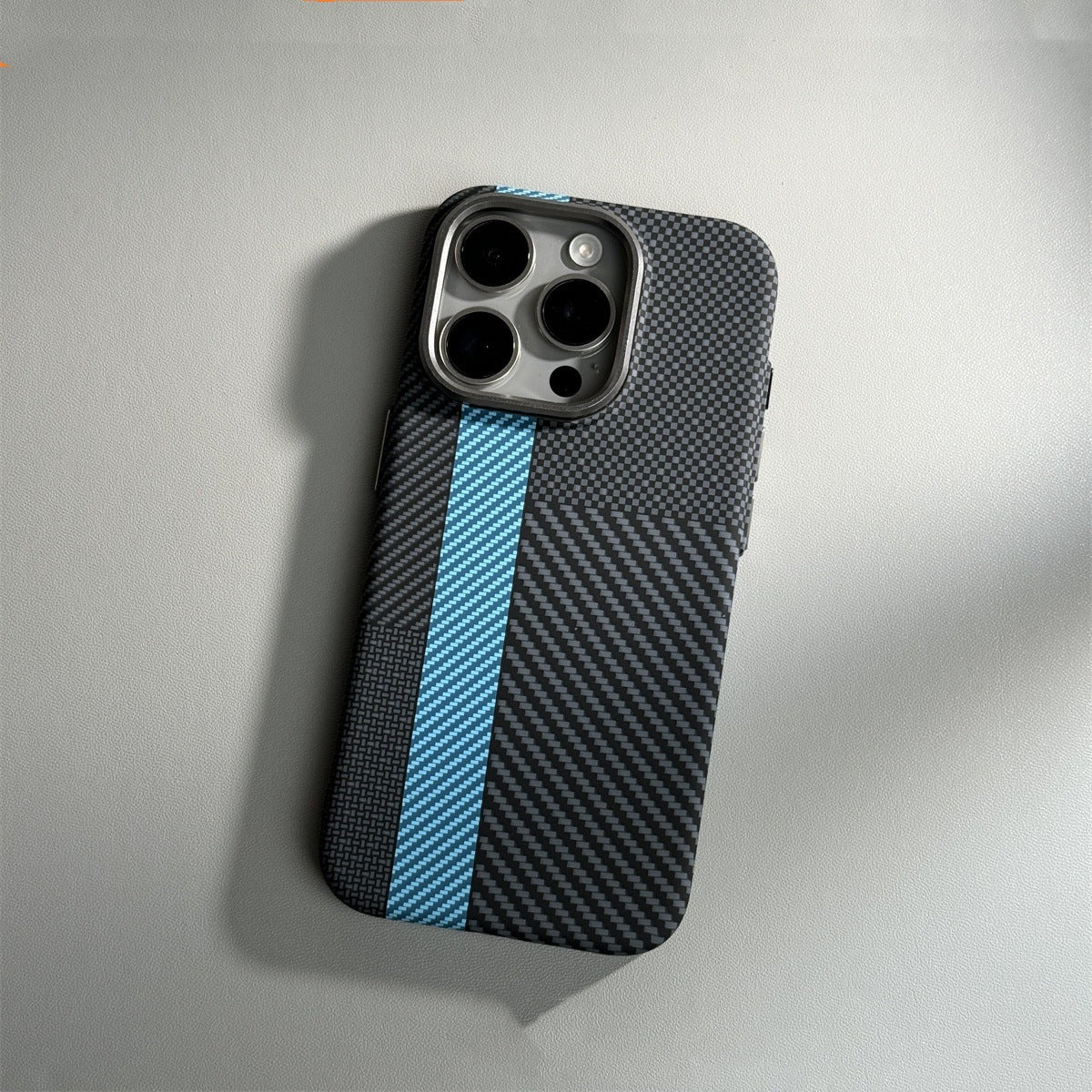 Track-Style Kevlar Carbon Fiber Magnetic Phone Case