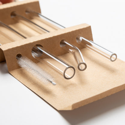 Transparent heat-resistant glass straw in a kraft paper box
