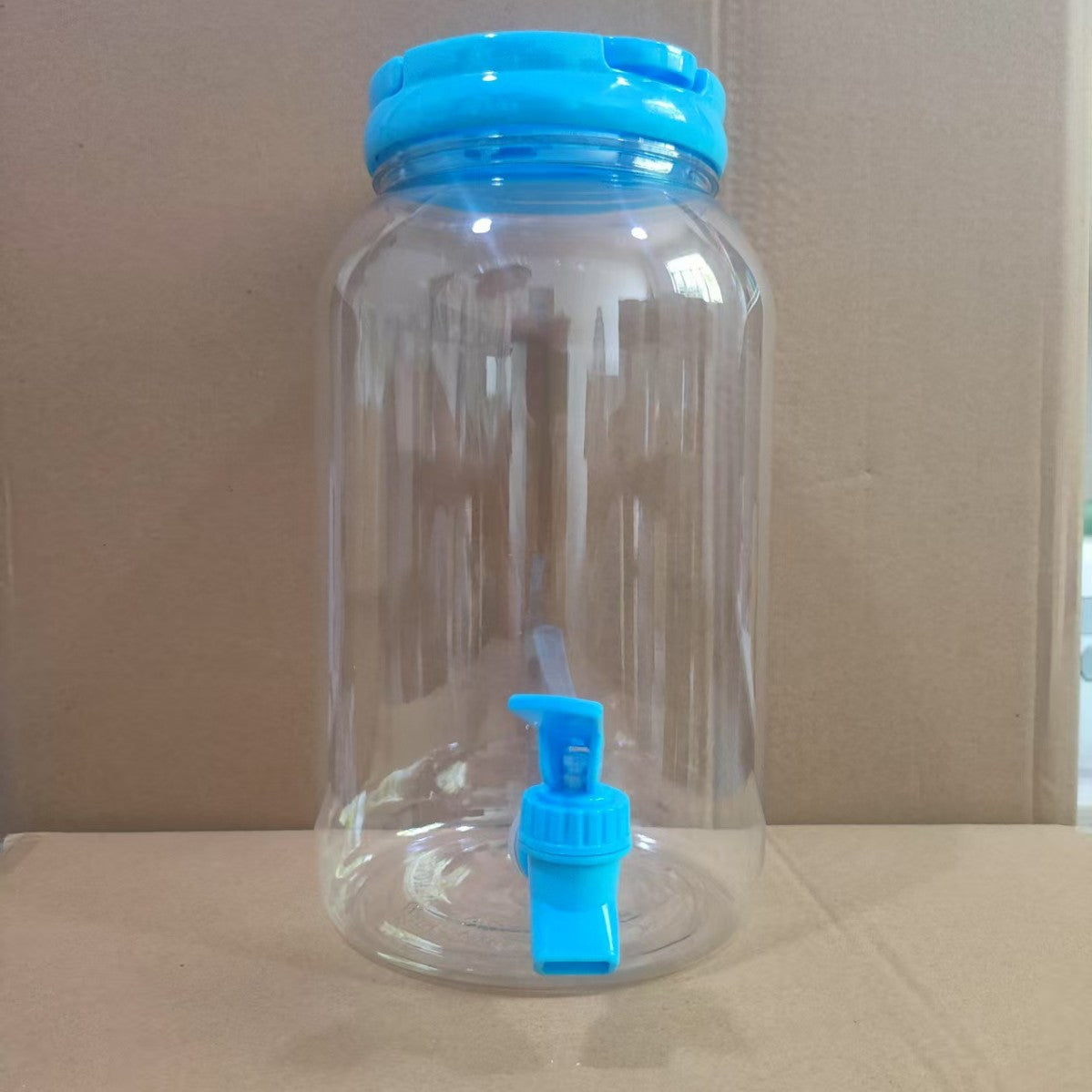 Transparent Plastic Water Bottle with Faucet