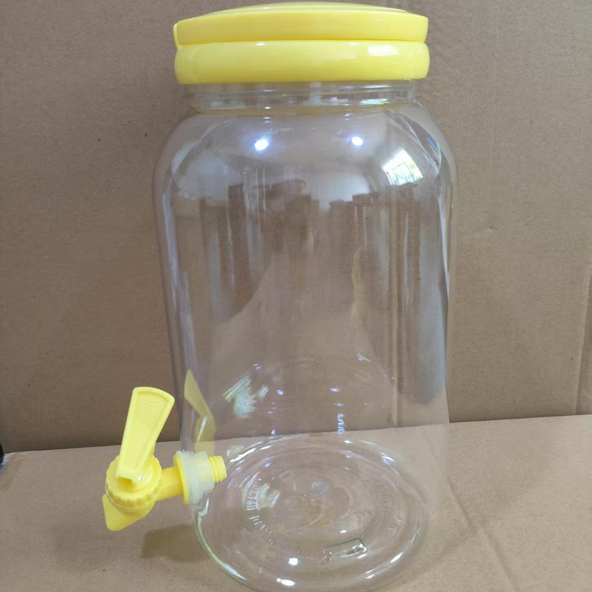 Transparent Plastic Water Bottle with Faucet