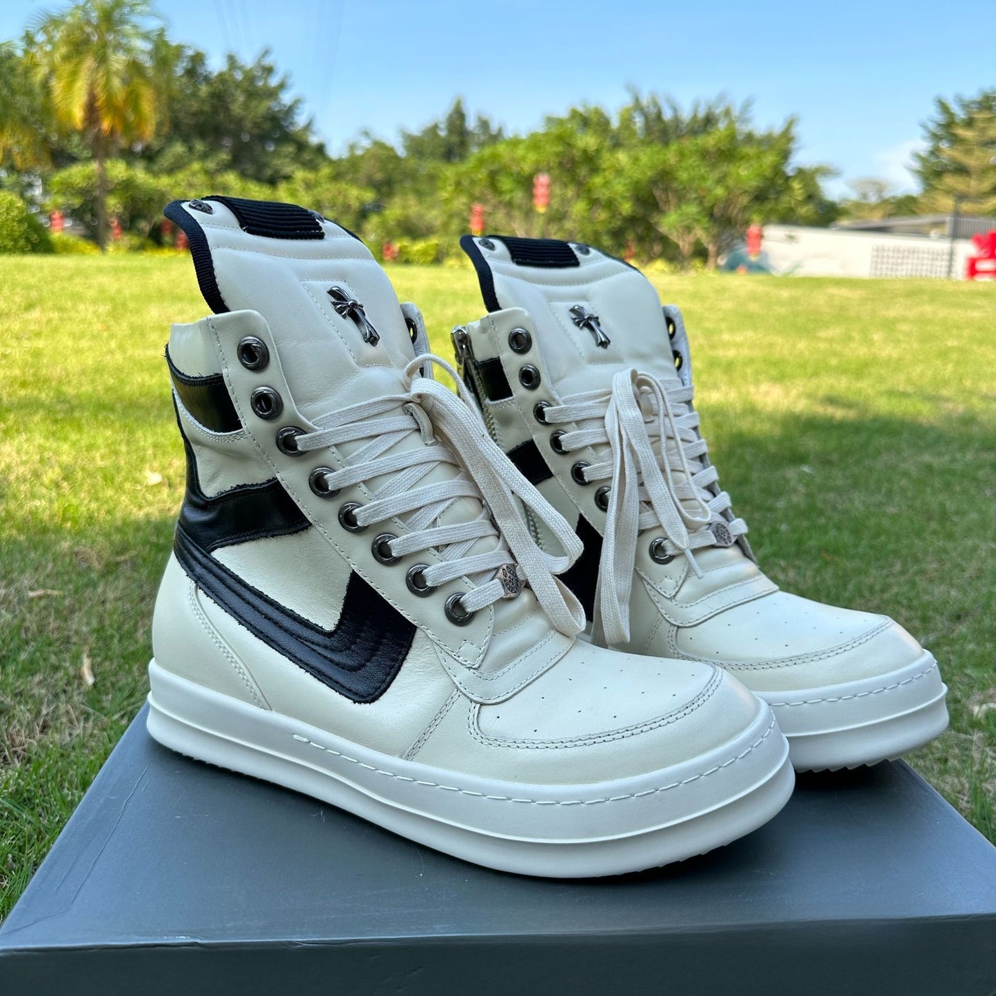 Trendy Men's High-Top Sneakers Genuine Leather Lace-Up Shoes
