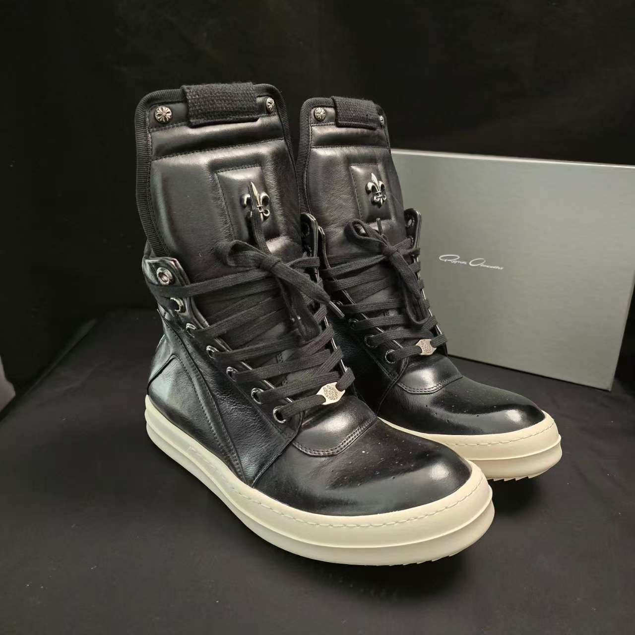 Trendy Men's High-Top Sneakers Genuine Leather Lace-Up Shoes