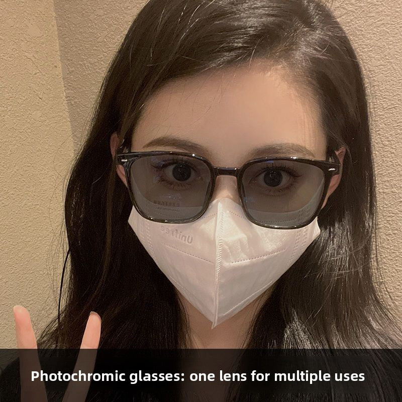 Trendy photochromic glasses