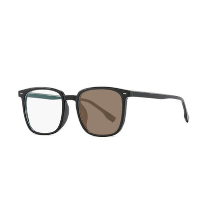 Trendy photochromic glasses