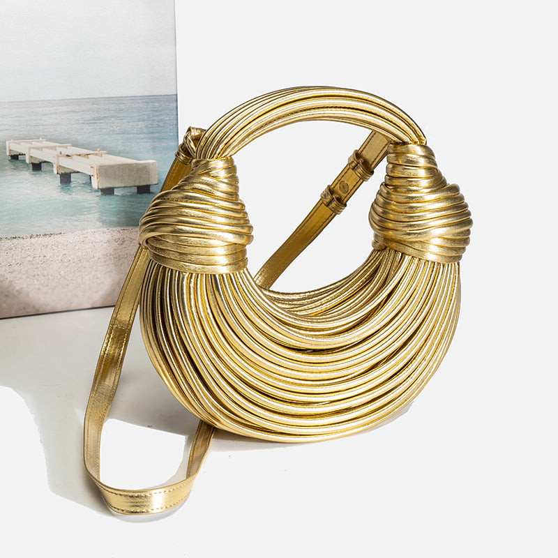 Trendy Woven Handbag