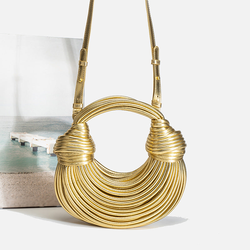 Trendy Woven Handbag