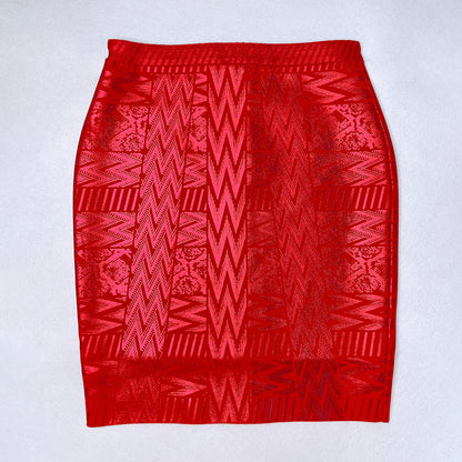 Tuck in your waist, butt and short skirt