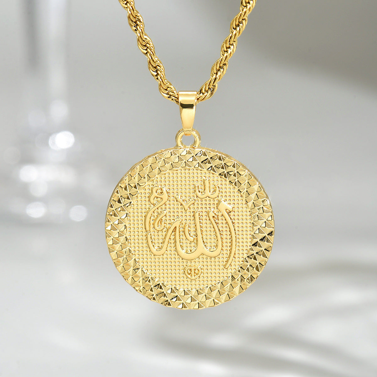 Twist Chain Necklace Copper Inlaid Zircon Pendant Jewelry