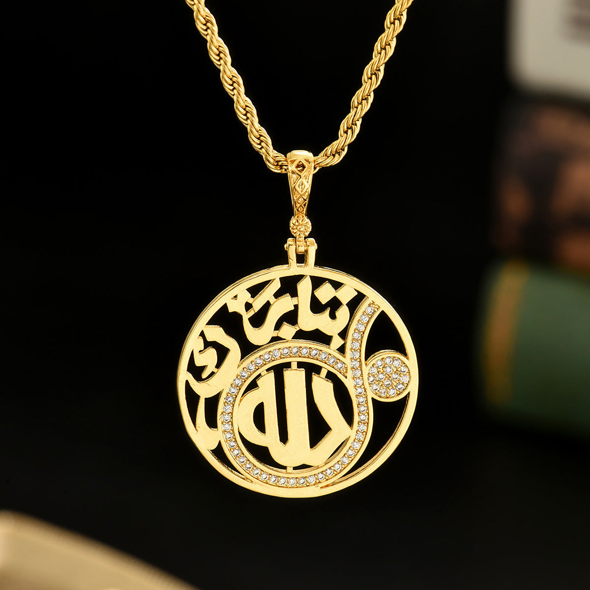 Twist Chain Necklace Copper Inlaid Zircon Pendant Jewelry