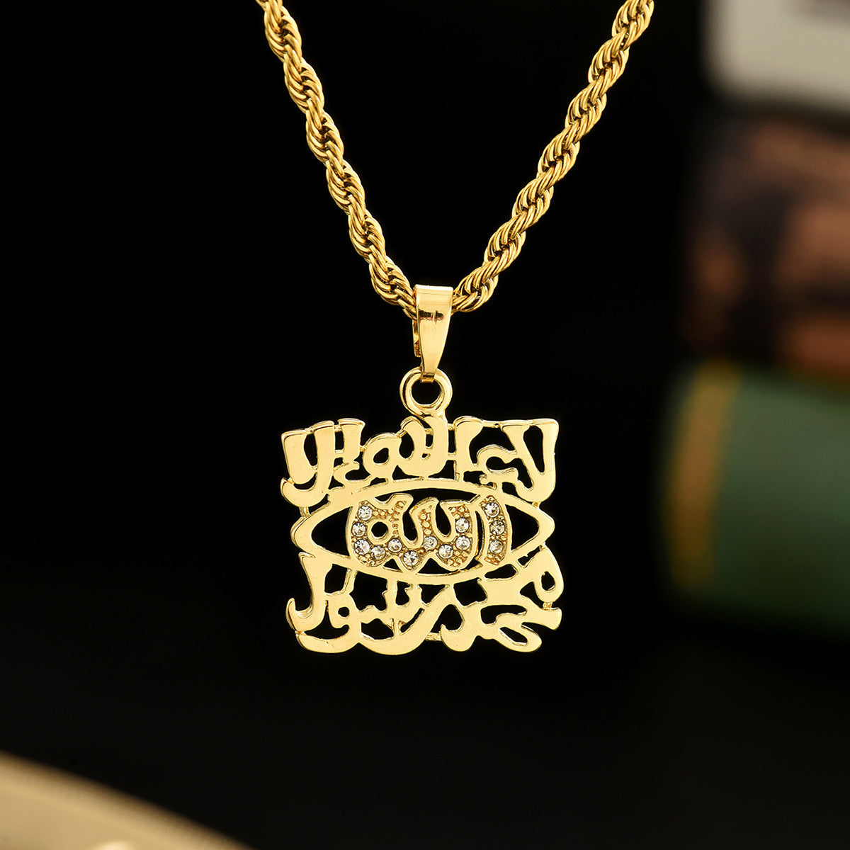 Twist Chain Necklace Copper Inlaid Zircon Pendant Jewelry