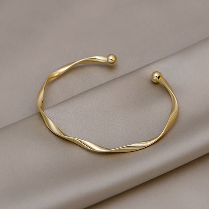 Twisted Minimalist Adjustable Crystal Bracelet